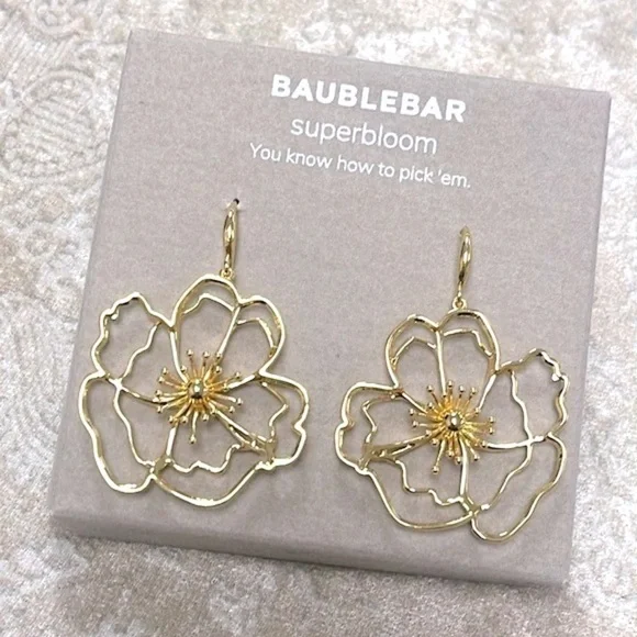 Brand New BaubleBar Gold Tone Oversized Flower Floral Blossom Drop Earrings - Picture 2 of 11